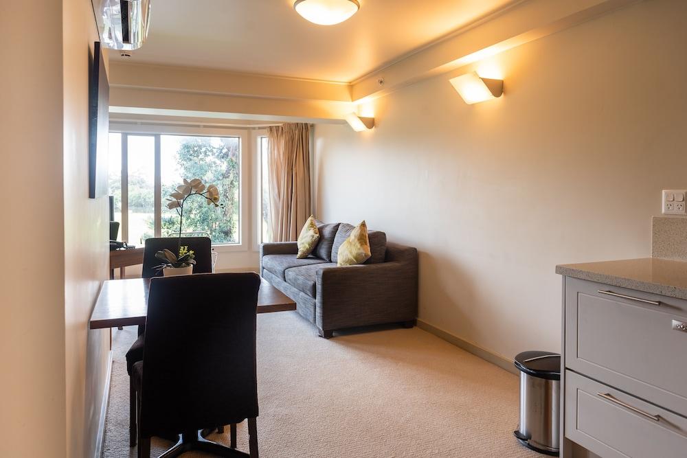 Vr Takapuna Auckland Eksteriør bilde A typical apartment at the University of Canterbury