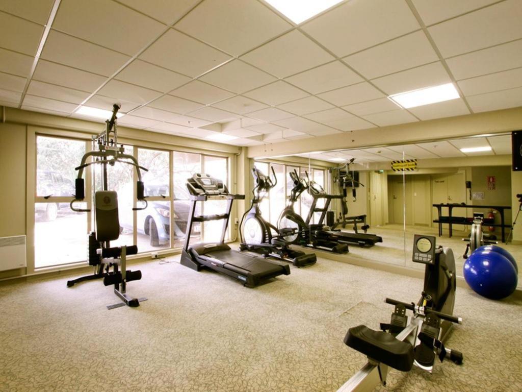 Vr Takapuna Auckland Eksteriør bilde A typical gym