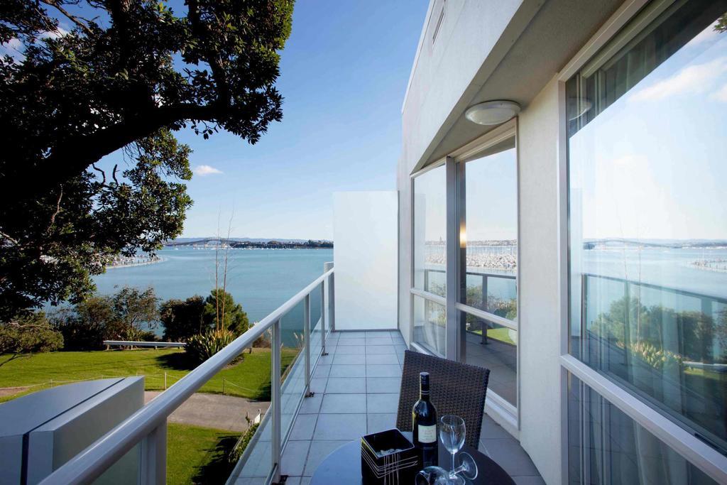 Vr Takapuna Auckland Eksteriør bilde View from a suite at the Crowne Plaza Hotel, Auckland