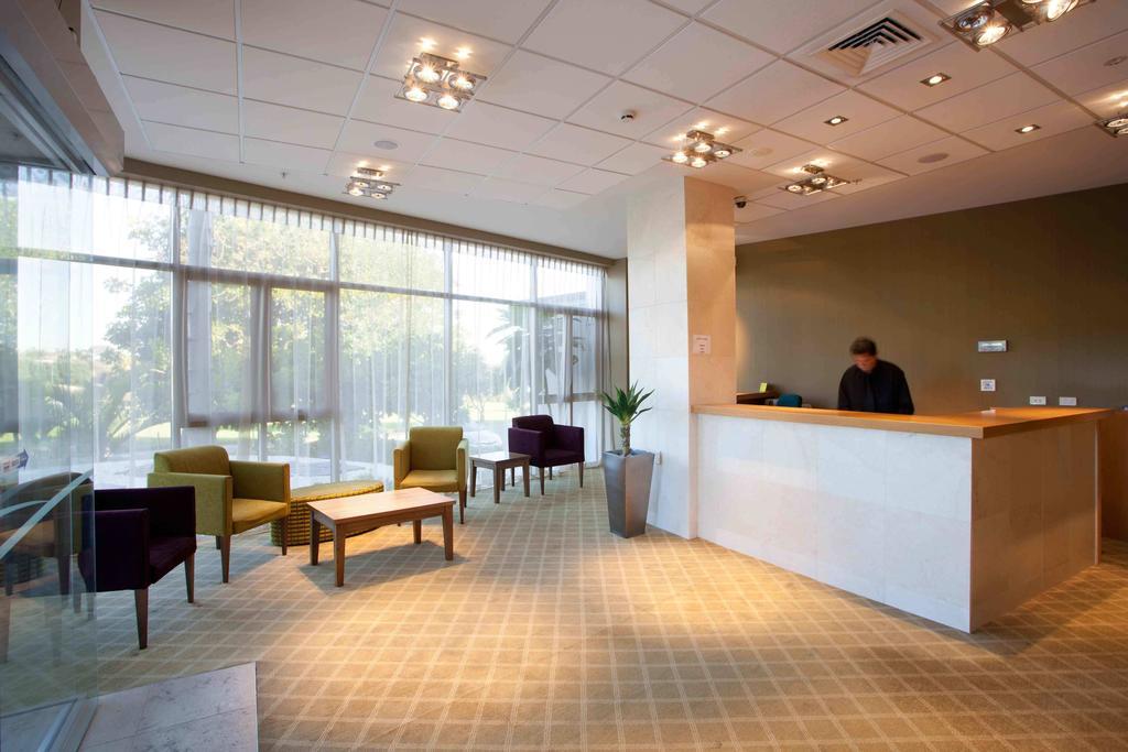 Vr Takapuna Auckland Eksteriør bilde The lobby of the hotel